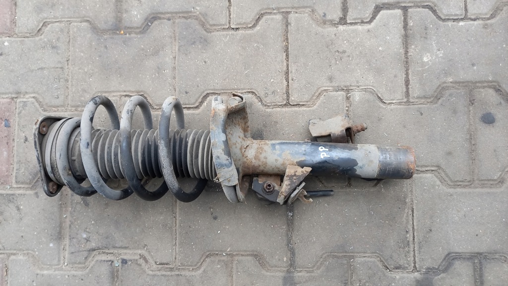 Купить Амортизатор правая  перед mazda 5 06r 2.0crd van