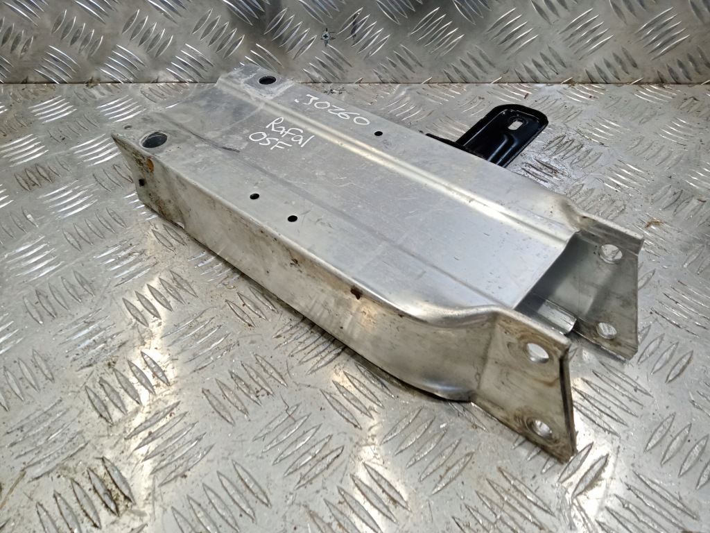 Купити Mercedes e w207 2016r зона деформації права a2076200095