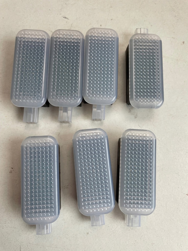 фото №1, Audi q3 лампа освітлення двері led 8u0947415