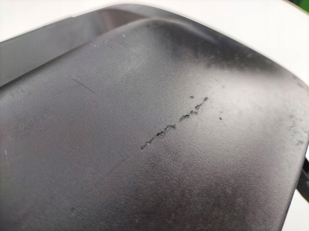 фото №10, Консоль средняя радио toyota avensis 8611005020