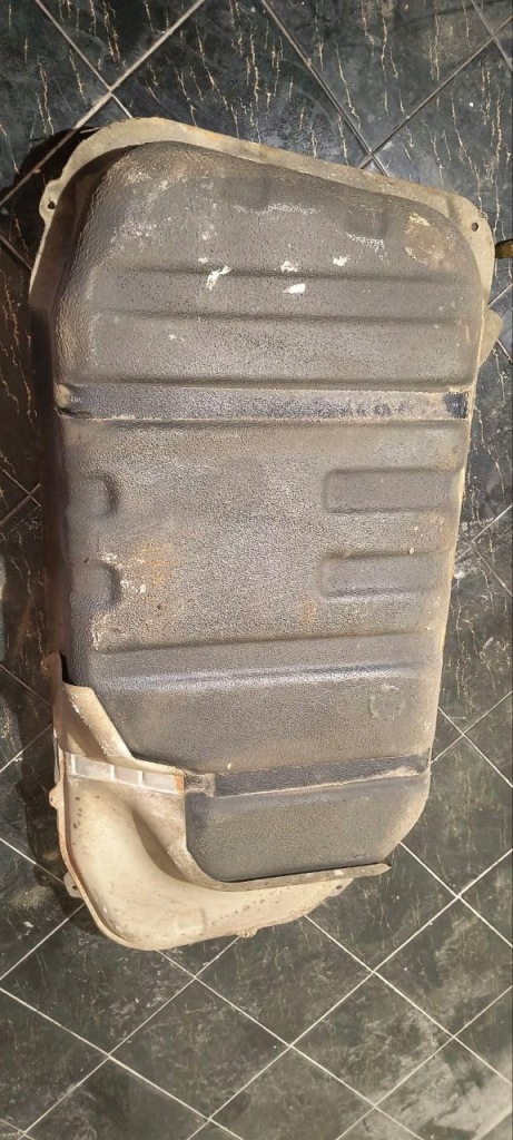 Kia carens 4 iv 1.6gdi бензин гарний бак bak металевий warszawa Недорого