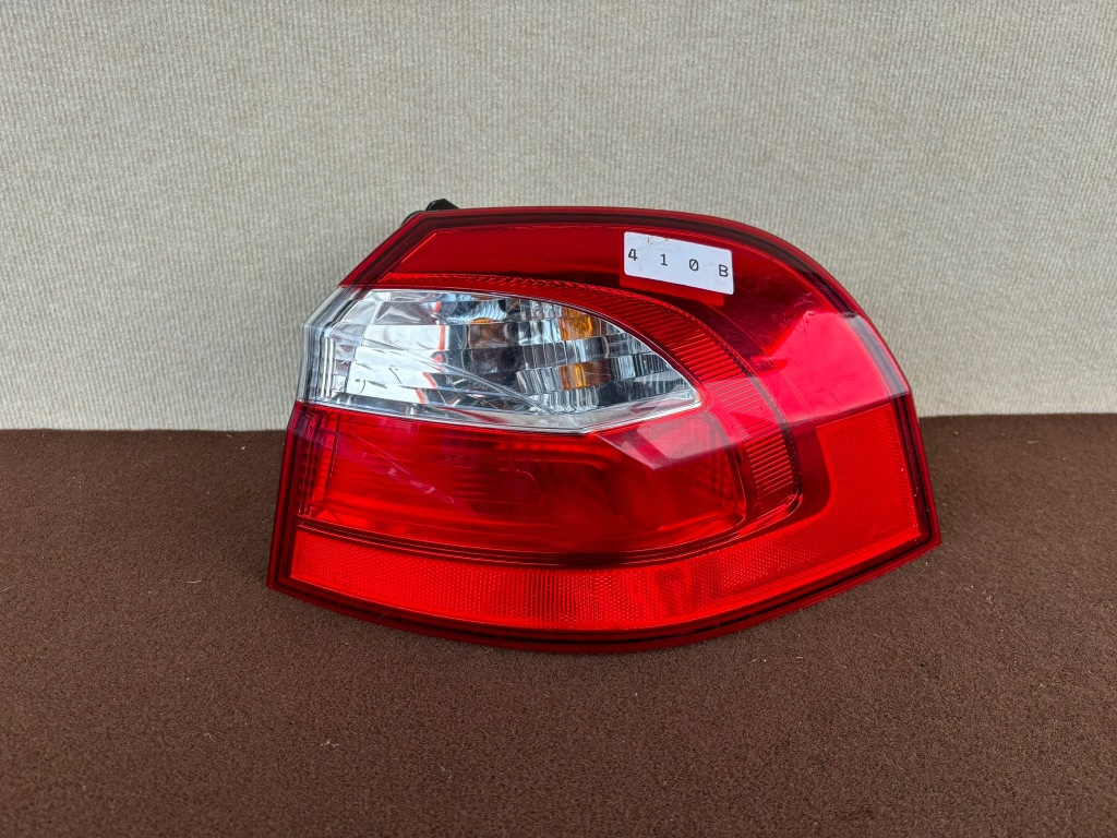 фото №1, Kia rio 3 iii hb 11-16 rok права лампа задня 92402-1w2 410b
