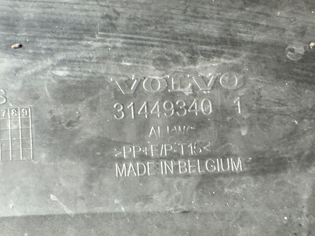 Бампер перед передний pdc накладка-спойлер volvo xc40 17-22 31449359 Недорого