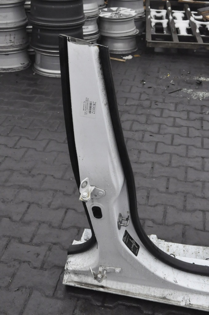 фото №4, Ford fiesta mk8 5d блок двигуна поріг правий