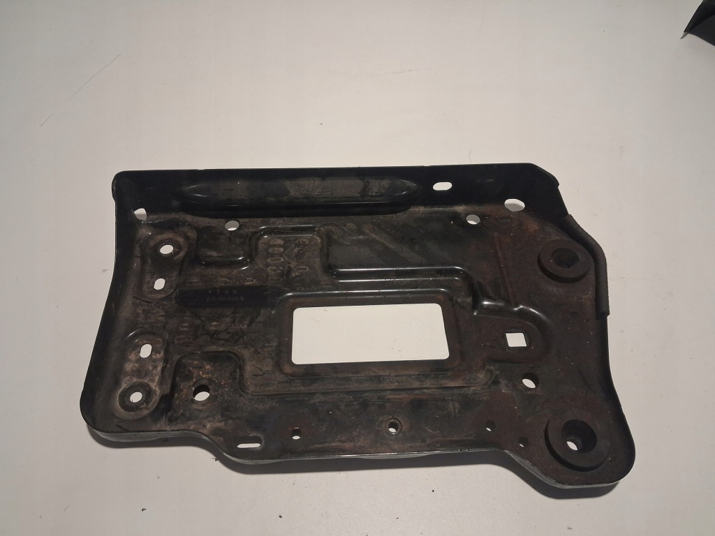Купить Mercedes b w246 2011-2018 основание аккумулятор
