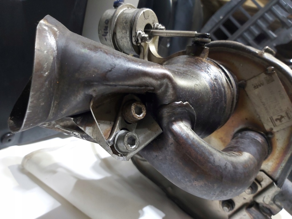 Uszk. бампер выхлоп задний  ferrari f12 berlinetta Недорого