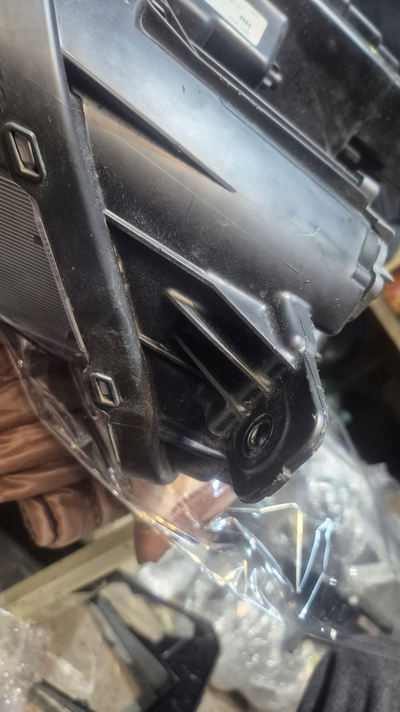 фото №11, Hyundai kona 2 ii лампа фара передня idealna права 92102hf100