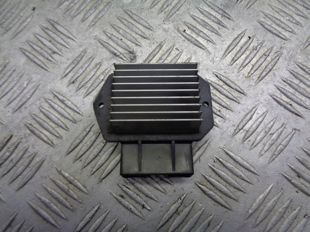 фото №1, Toyota оригинальный номер 499300-2121 резистор резистор