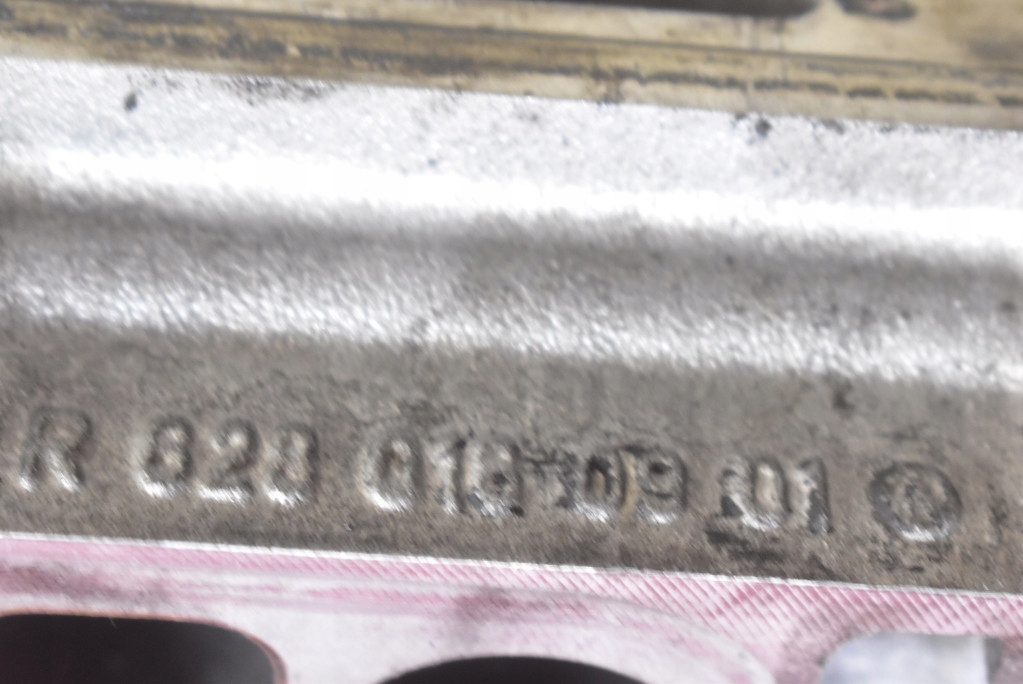 фото №6, Головка двигателя левая r6280160901 mercedes ml w163 4.0 cdi 250 km 4matic