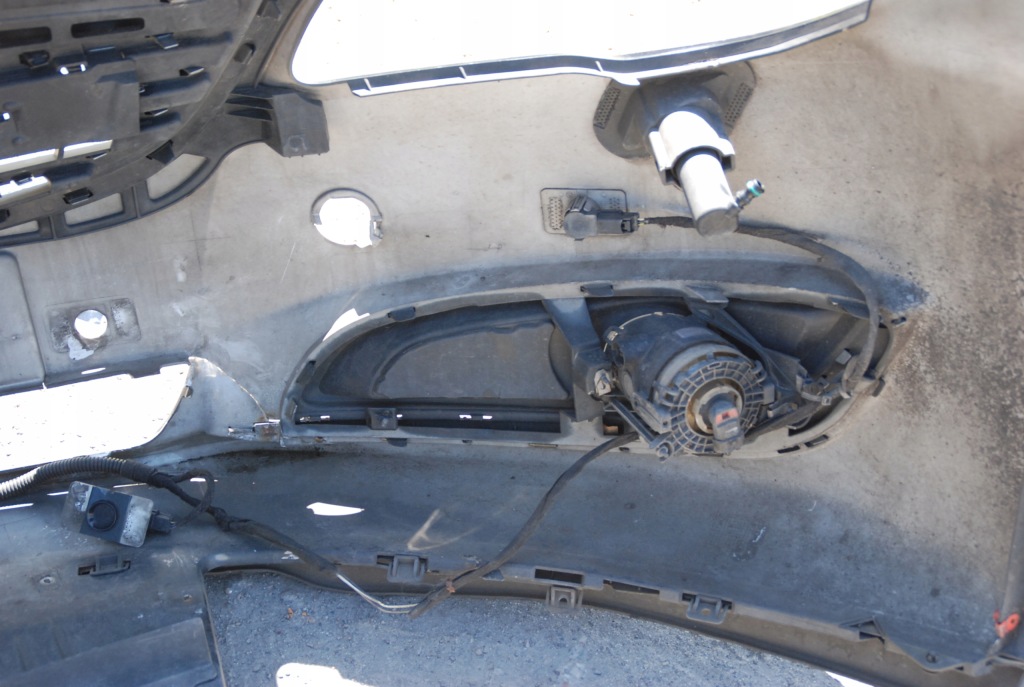 Insignia рестайлинг  бампер перед под ксенон омыватель pdc Оригинал