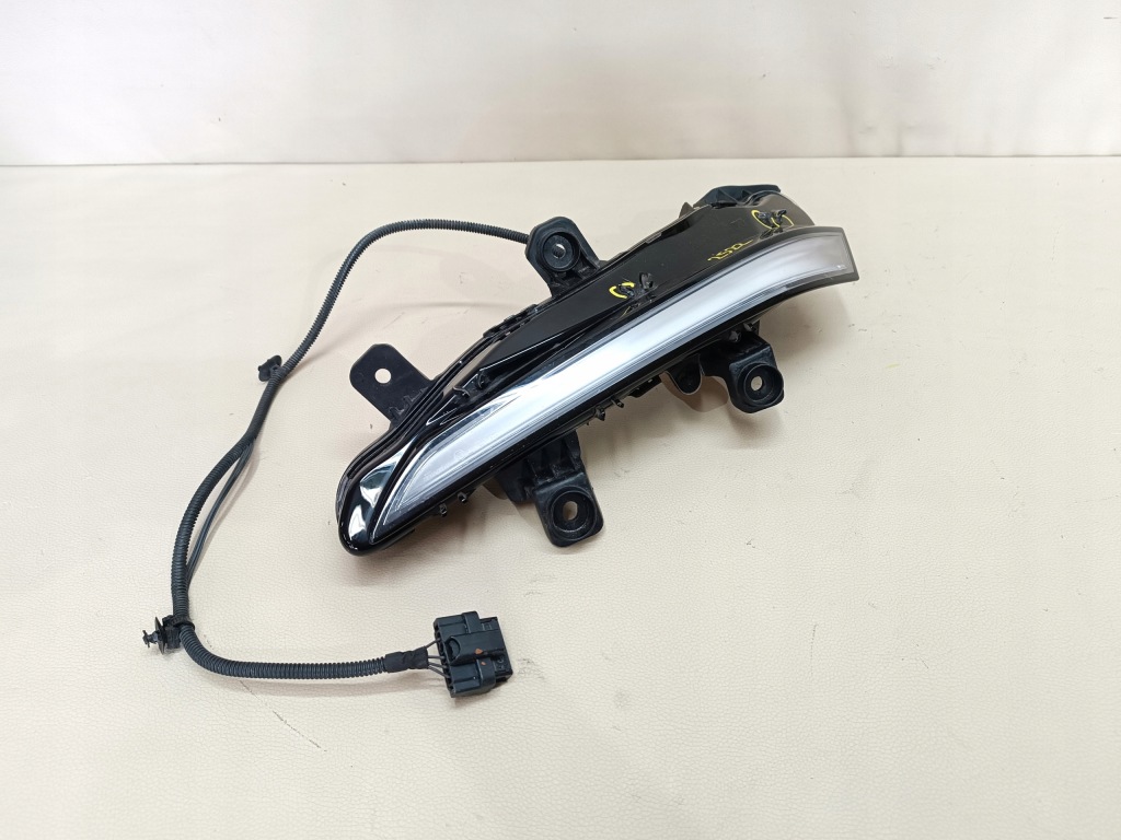 Купить Peugeot 208 2 2019+ led drl правый оригинал 90128981