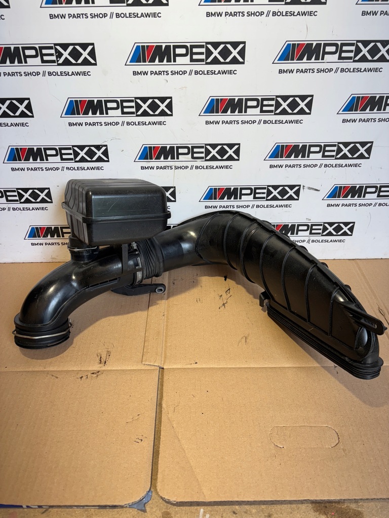 фото №1, Bmw f10 f11 резонатор воздухозаборник труба воздуха 8512249