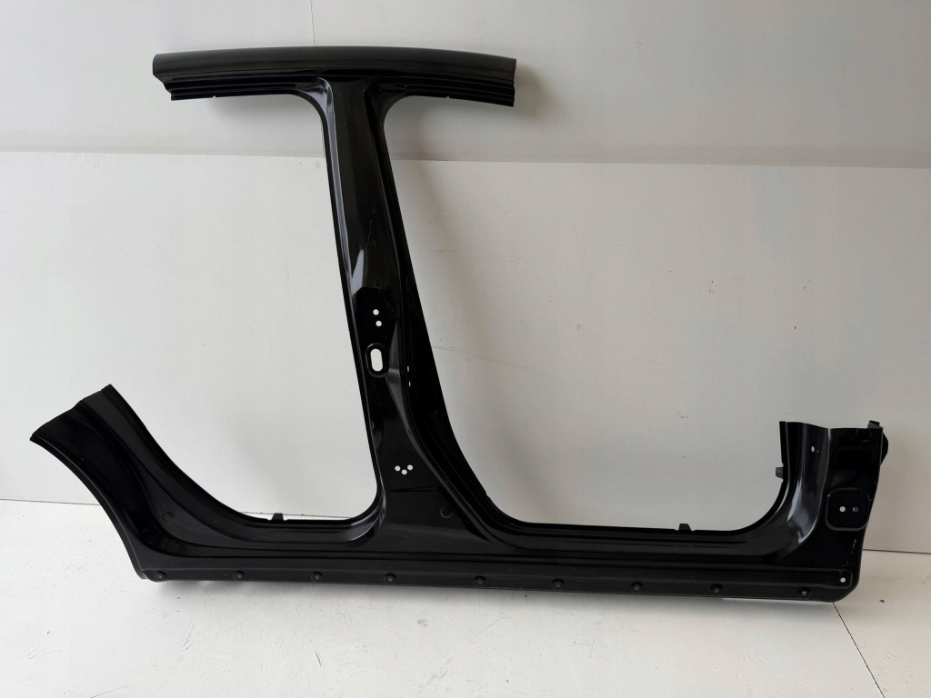 фото №1, Mazda 3 iii 13- обшивка праве рама блок двигуна поріг оригінал