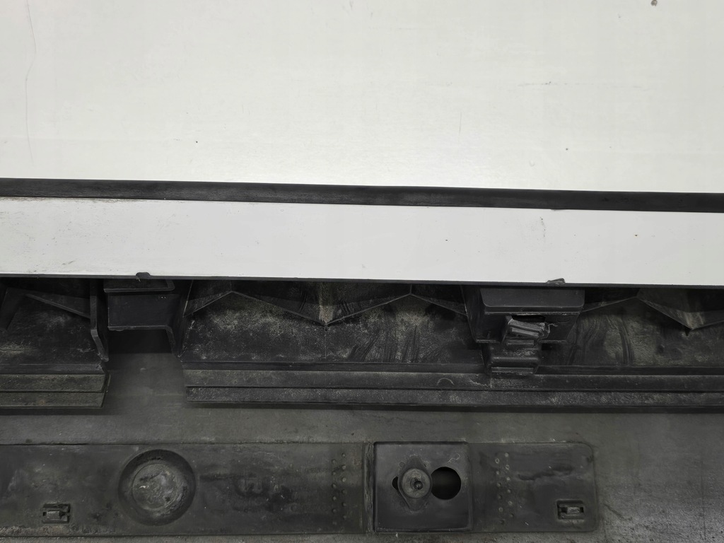 фото №13, Volvo s90 v90 17r молдинг порог левая 614-46