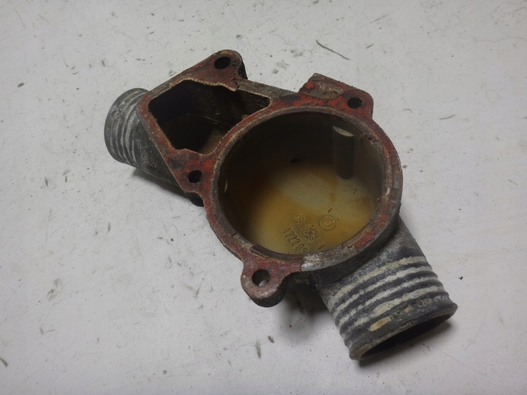 фото №7, Корпус термостата bmw e36 e34 z3 2.0 2.5 m50