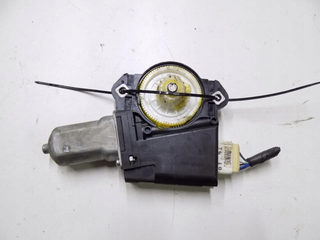 фото №1, Toyota rav4 iii 2.2 d4d моторчик люк