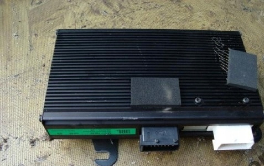 фото №1, Peugeot 607 lift усилитель радио jbl оригинал