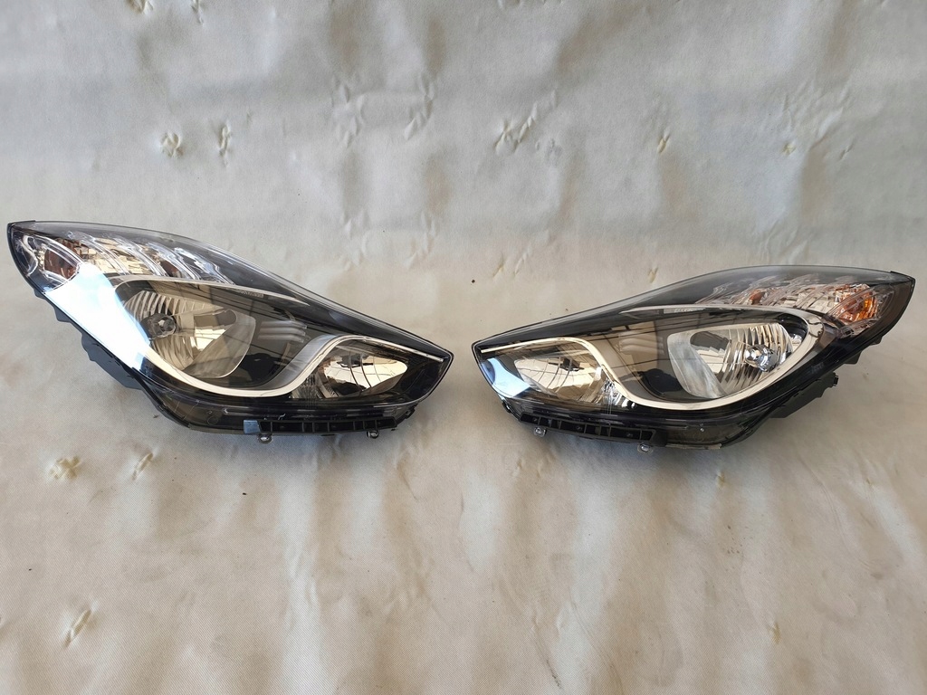 фото №1, Hyundai ix20 комплект лампа левая правая h7