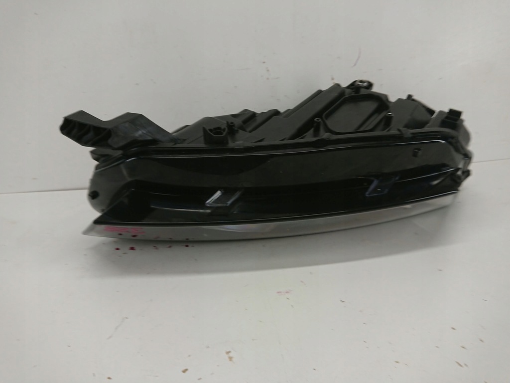 фото №11, Skoda octavia 4 iv 20- led лампа правая передняя