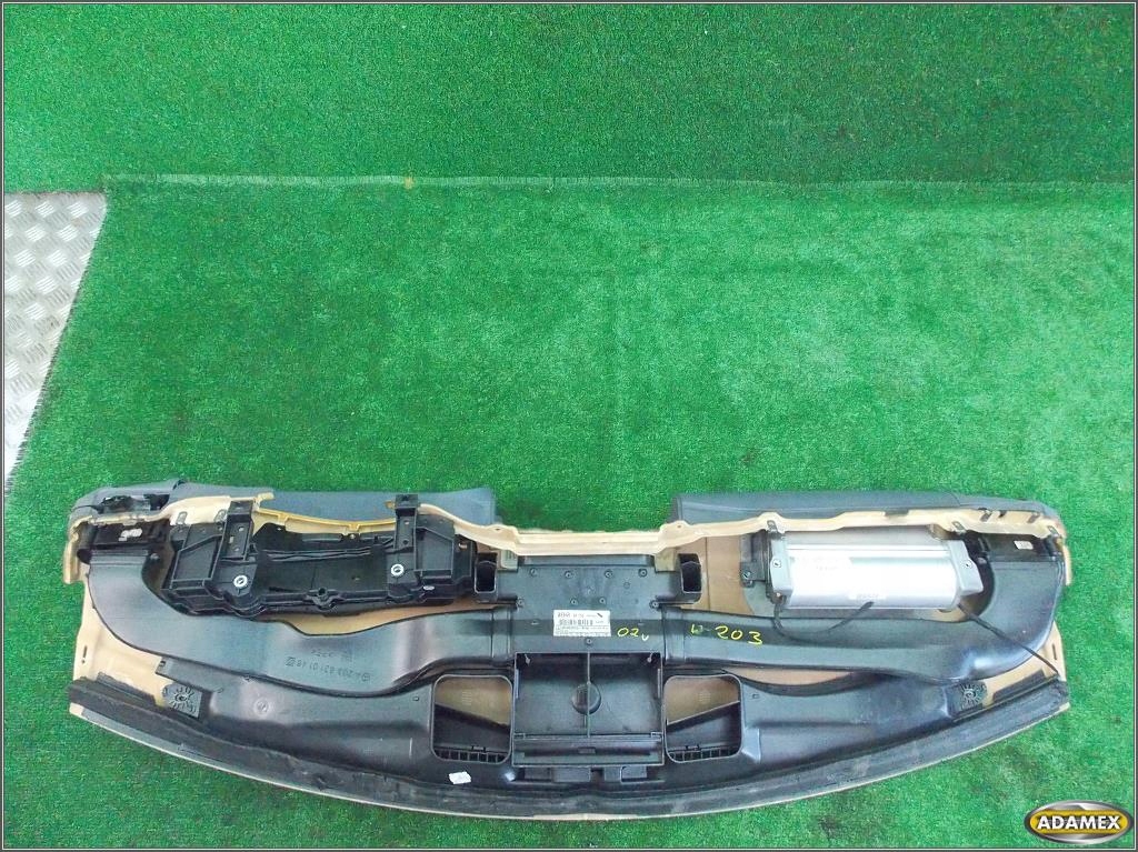 фото №8, Mercedes w203 c-klasa 02r приборная панель rozdzelcza приборная панель