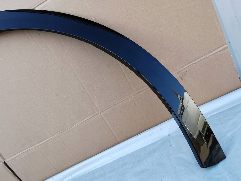 фото №7, Audi q8 sq8 s-line 4m8 молдинг na крыло передний правый b.ładna 4m8853026l