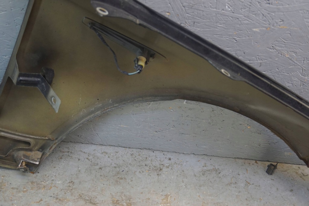 Alfa romeo 159 крыло левый перед b3059 Недорого