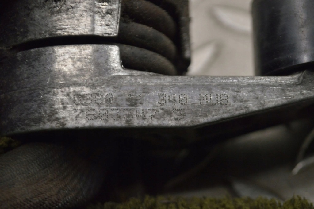 Bmw 1 f20 f21 2011 натяжитель ремень генератора в Украине