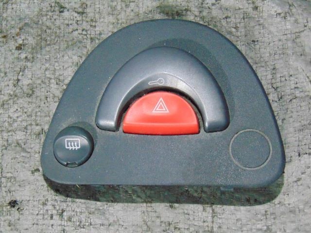 фото №1, Панель кнопка світла аварійних fortwo mc01