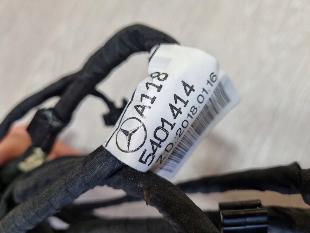 Купити Джгут pdc перед mercedes cla w118 a1185401414