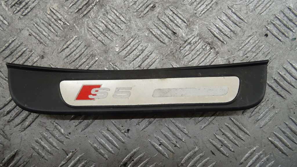 фото №1, Audi оригинальный номер 8t8853376a