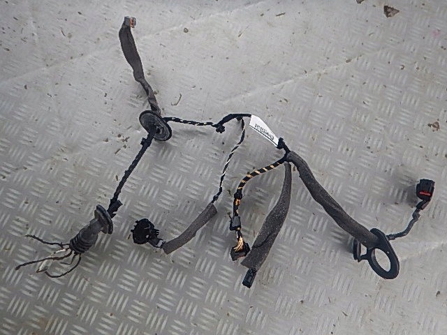 фото №1, Volvo s40 ii v50 электропроводка дверь правый задняя