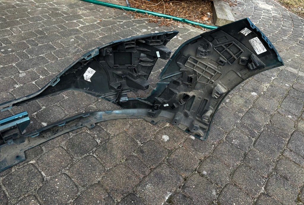 Бампер передний перед peugeot 308 3 t10 21r Доставка