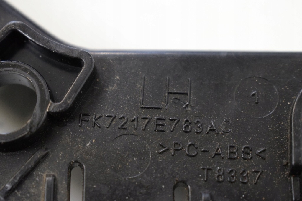 фото №5, Land rover discovery sport 2016 rhd передний левый кронштейн бампера