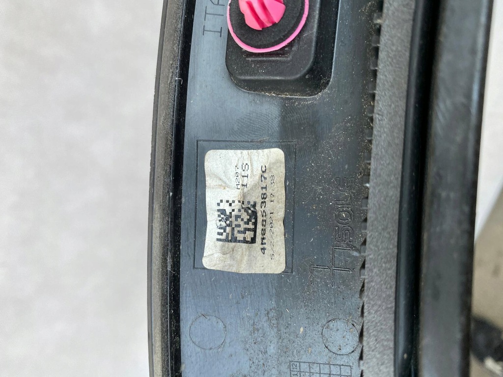 фото №6, Audi rsq8 молдинг na задний левый крыло