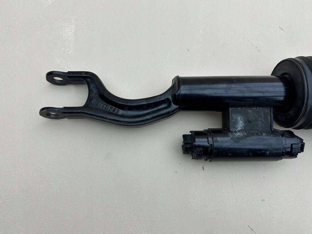 фото №11, Mercedes s-klasa w223 223 амортизатор пневматический перед левый a2233206302