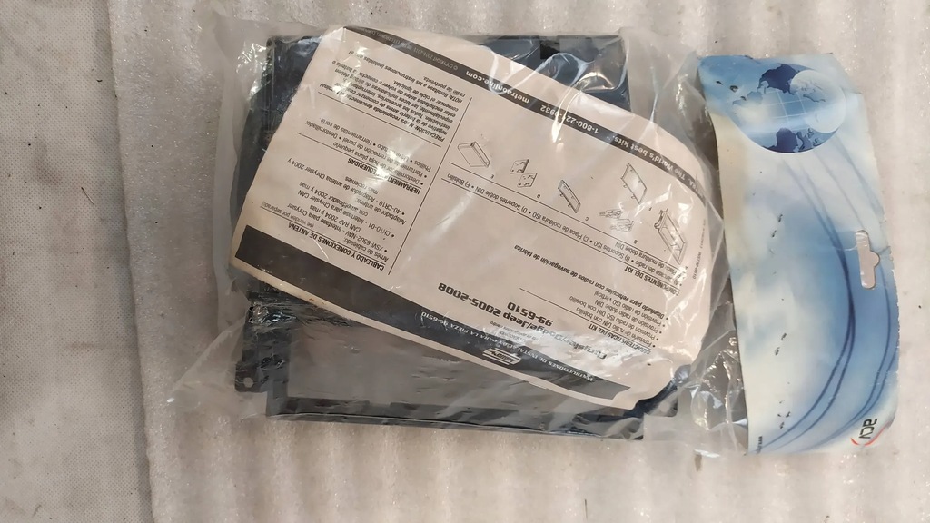 фото №3, Рамка радіо chrysler 300c jeep grand cherokee