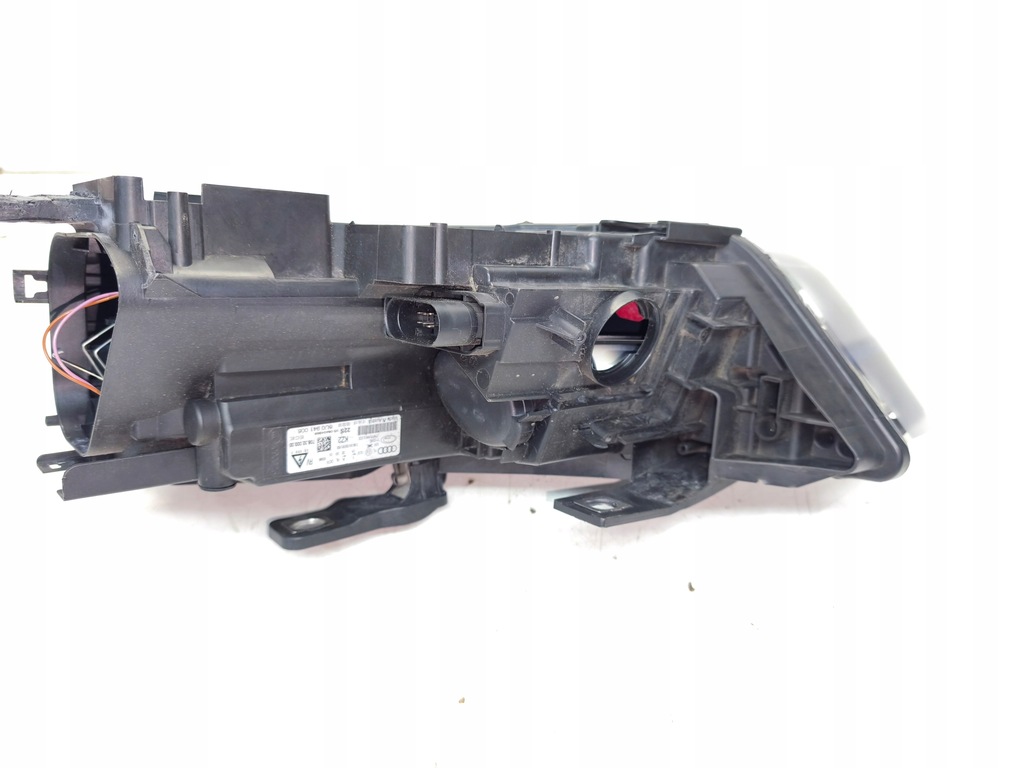 фото №12, Фара лампа правый перед ксенон led audi q3 8u 8u0941006 eu повреждённая