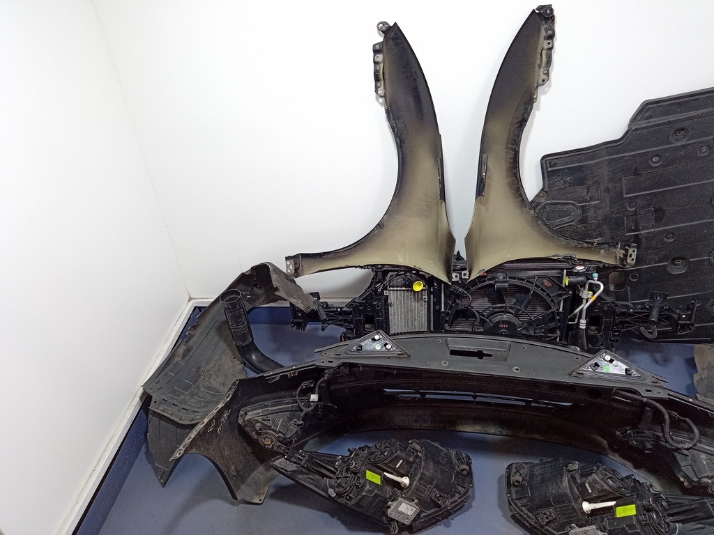 фото №7, Hyundai i40 перед бампер крылья лампы europa