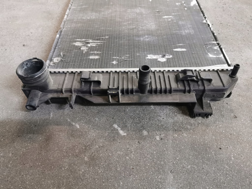 Радиатор воды mercedes sprinter 2.2cdi Оригинал