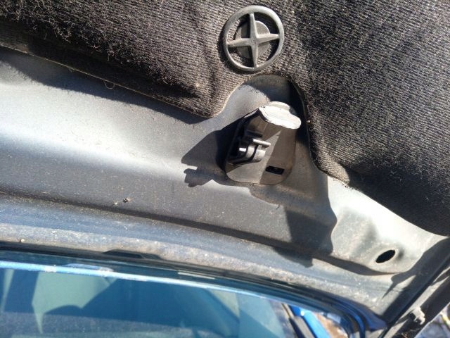 фото №1, Nissan note e11 podwieszka крепление стержень капот oryg.