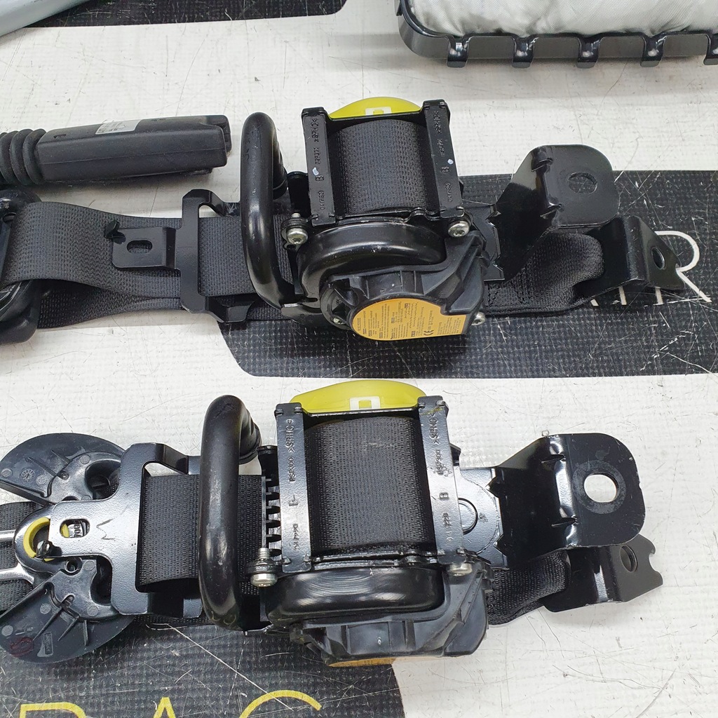 фото №9, I10 iii 3 приборная панель консоль подушки безопасности ремни подушка безопасности