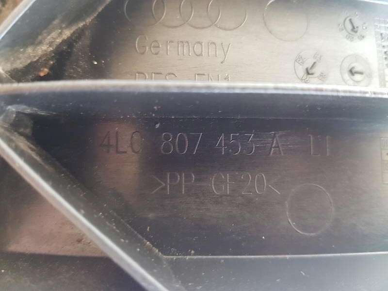 фото №4, Audi q7 напрямна бампера лівий задня