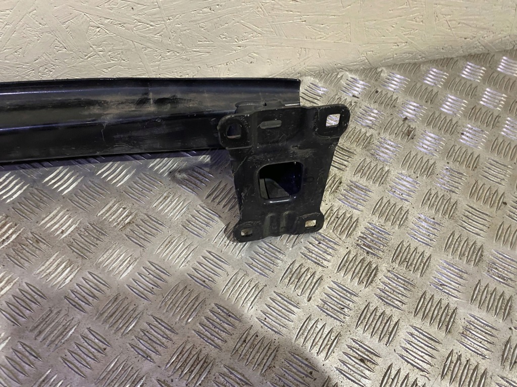 фото №10, Audi q2 - 2020 поперечина бампера заднего