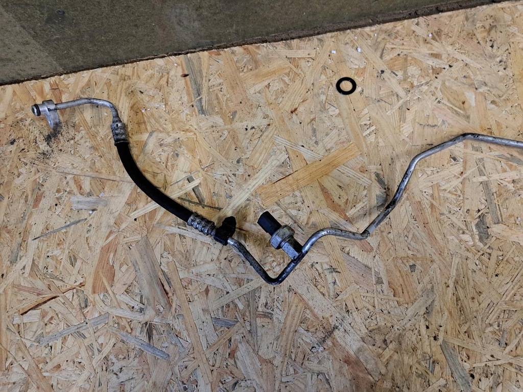 фото №3, Mercedes w246 w176 трубка кондиціонера 2468302415