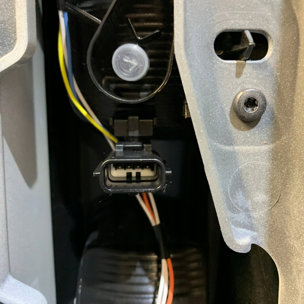 фото №8, Лампа задняя правая задняя ov369 265a13620r renault trafic iii iv