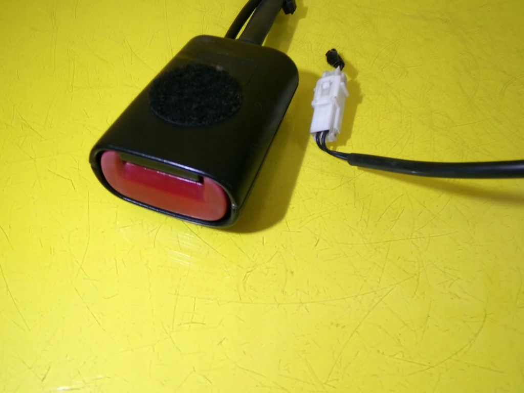 фото №5, Кліпса натягувач поперечина безпеки лівий перед alfa romeo 147 nr91