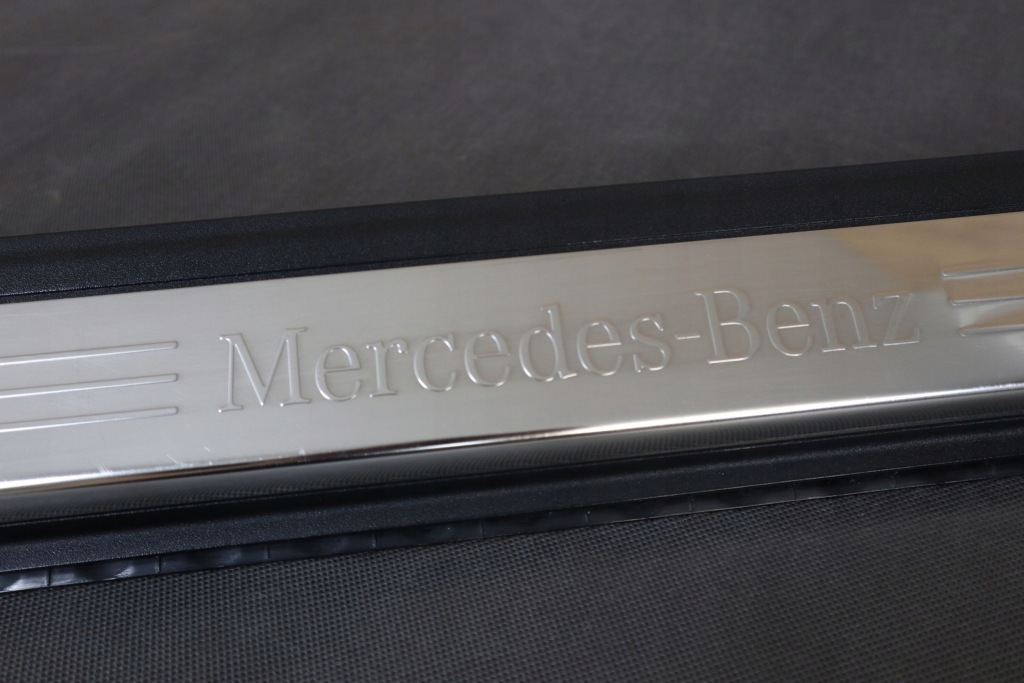 Mercedes slk r172 накладка  накладка порога  левая наружная a1726800535 Доставка