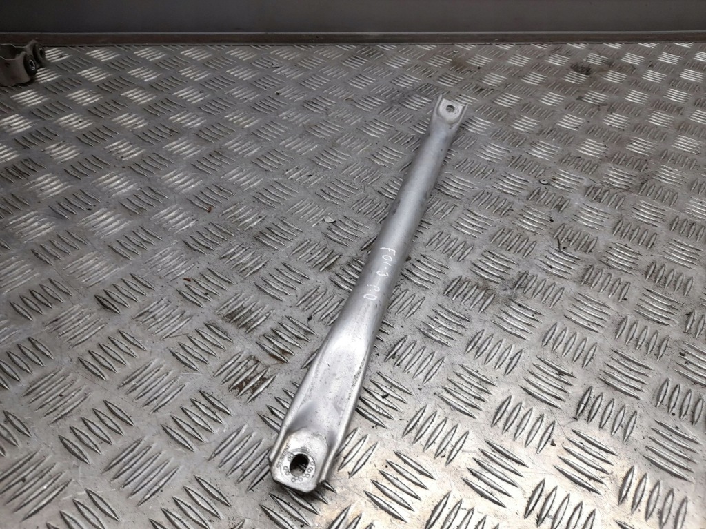 фото №1, Bmw 7 f01 f02 f03 f04 2012 перед сторона правая другое запчасти отсек двигателя