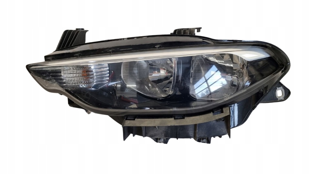 Купить Fiat tipo 15- лампа левая передняя 520822820e