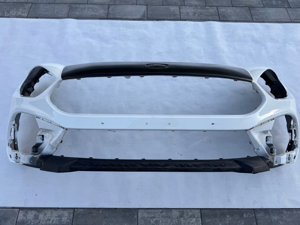 фото №1, Бампер перед fiat 124 spider abarth оригинал нет клеёный